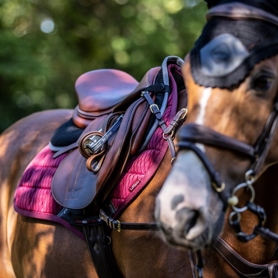 LeMieux Carbon Mesh Air Close Contact Square Saddle Pad - Breeches.com